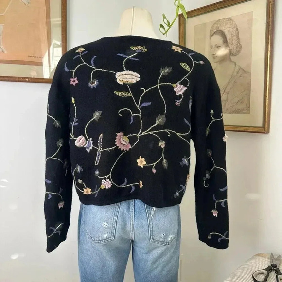Vintage Black Floral Embroidered Cardigan Sweater size XL - Picture 4 of 5